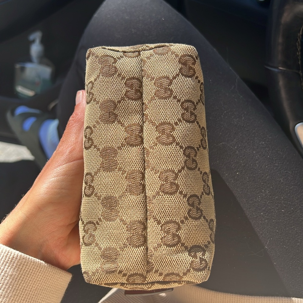Gucci Pouch - Picture 4 of 7
